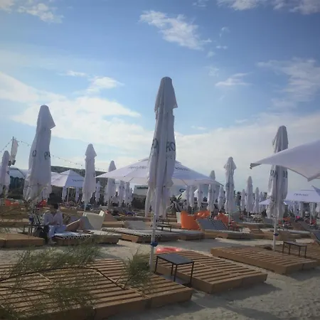 Summerland By The Sea Apartment Mamaia